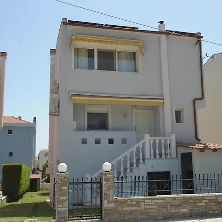 Villa Garden House Nea Iraklitsa